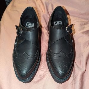 NWOT Black TUKskin T.U.K. Wingtip Buckle Pointed Creeper